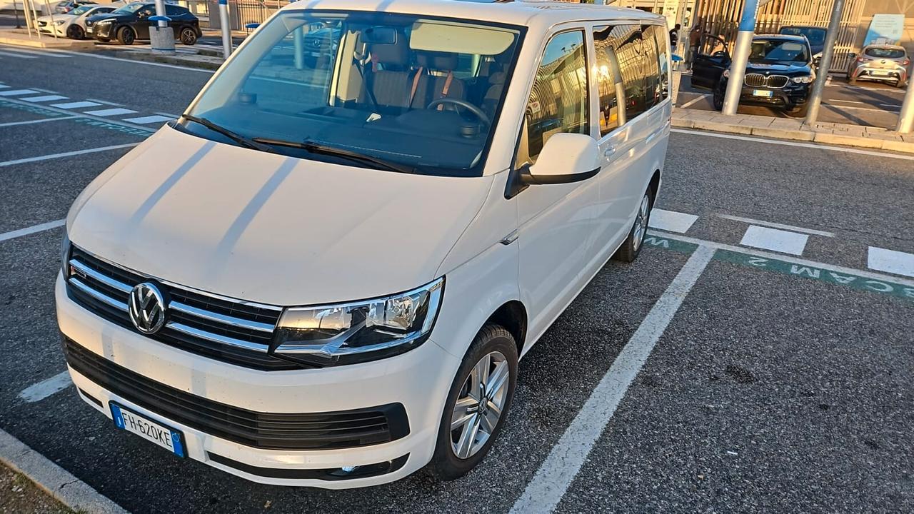 Volkswagen Caravelle 2.0 TDI 204CV DSG 4 Motion PC Comfortline