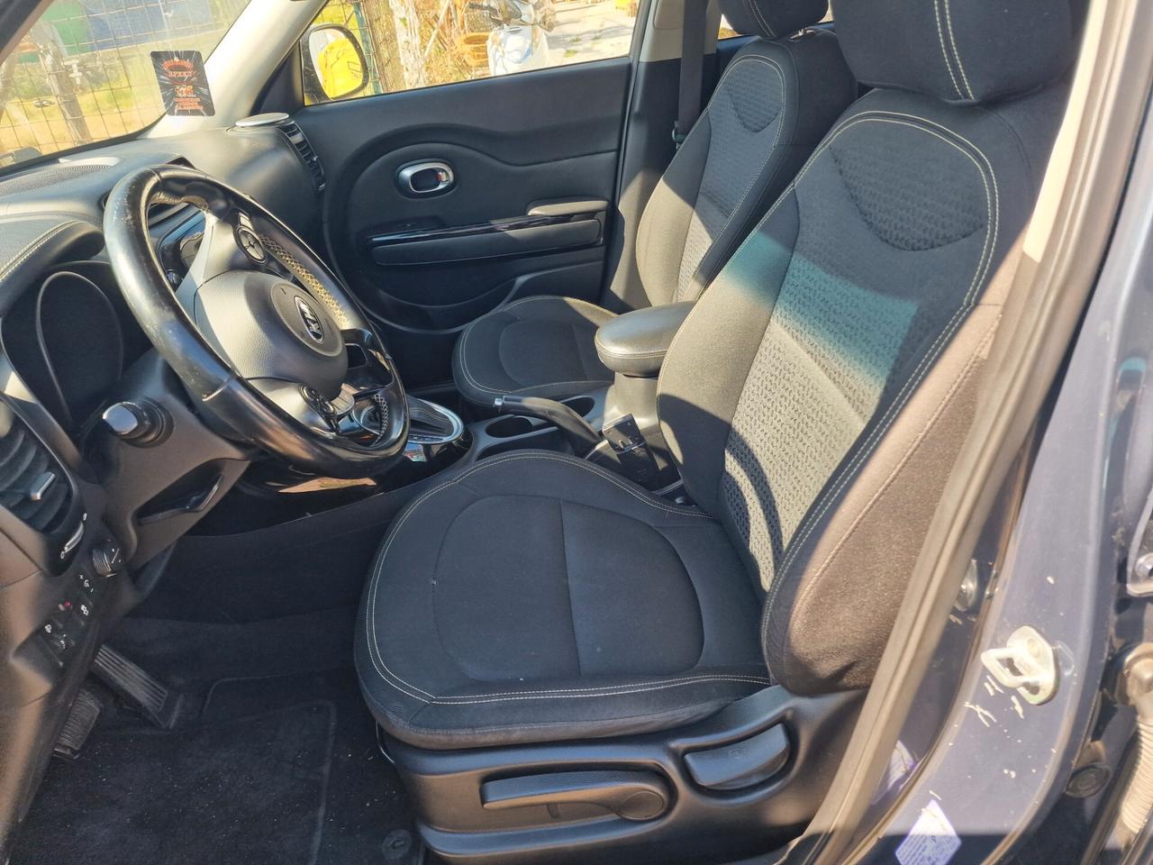 Kia Soul 1.6 CRDi cambio automatico
