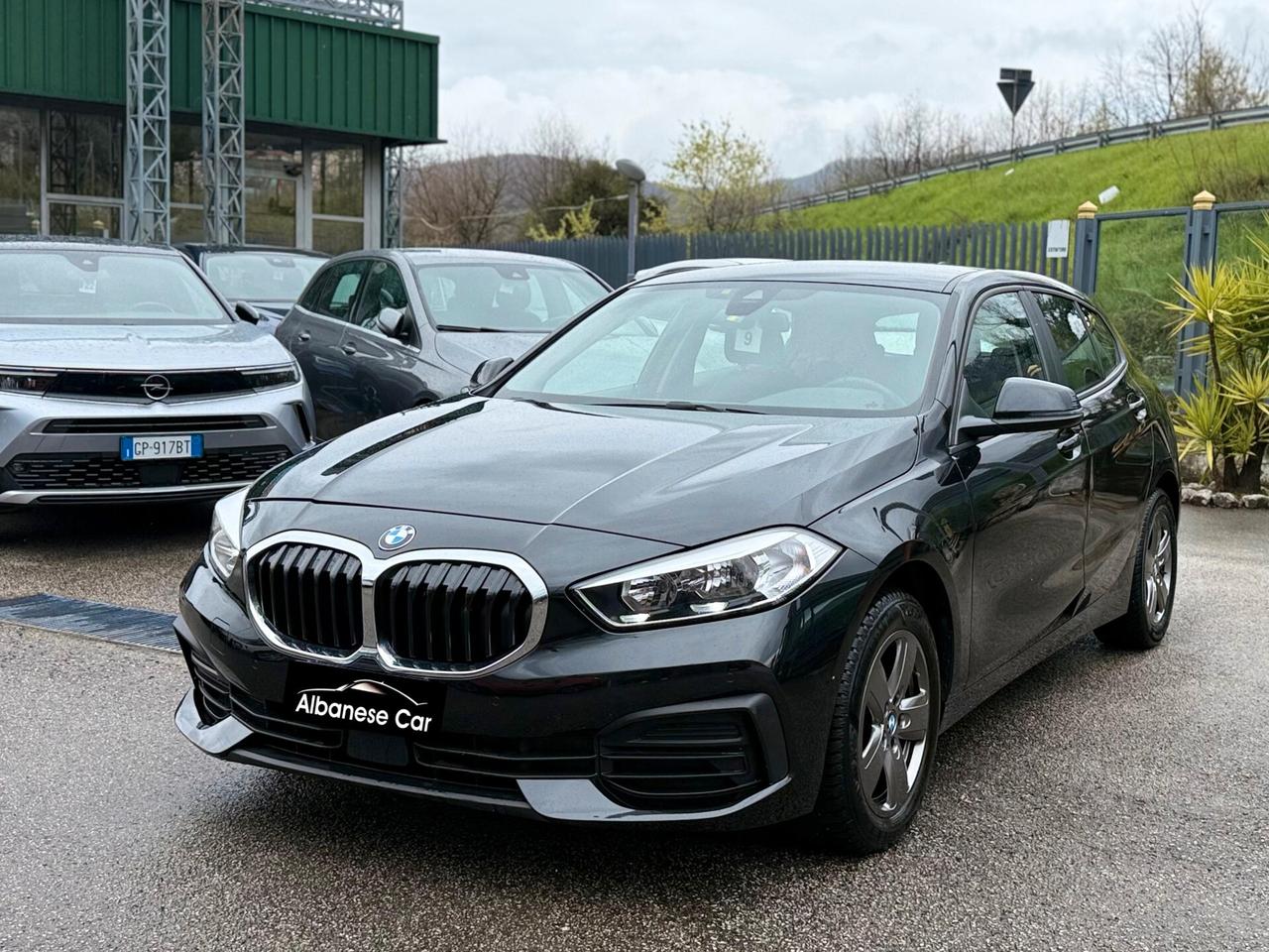 Bmw 116 116d 5p. Business Advantage