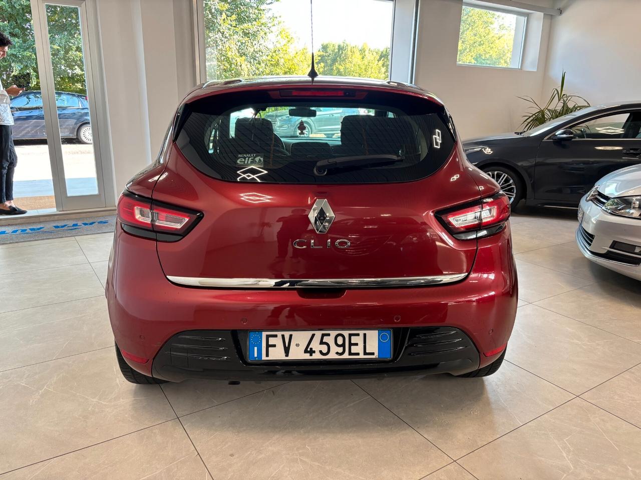 Renault Clio TCe 12V 90 CV 5 porte Moschino Intens