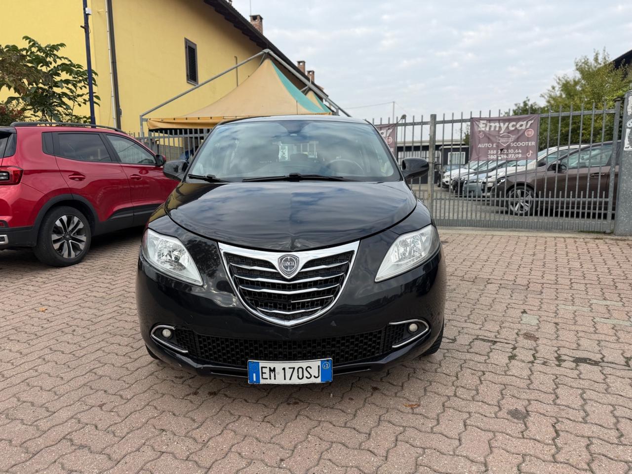 Lancia Ypsilon 1.2 69 CV 5 porte S&S Platinum