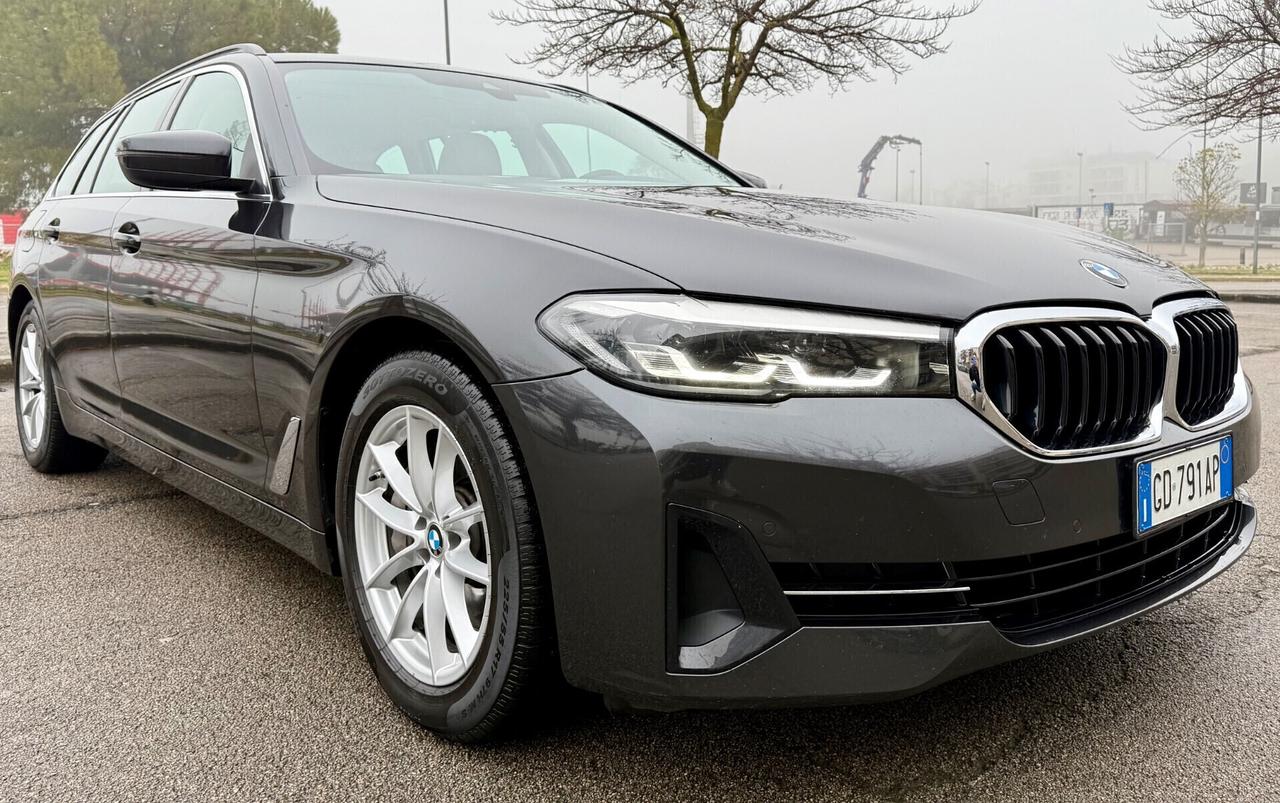 Bmw 530d xDrive 249CV touring MHEV Restyling