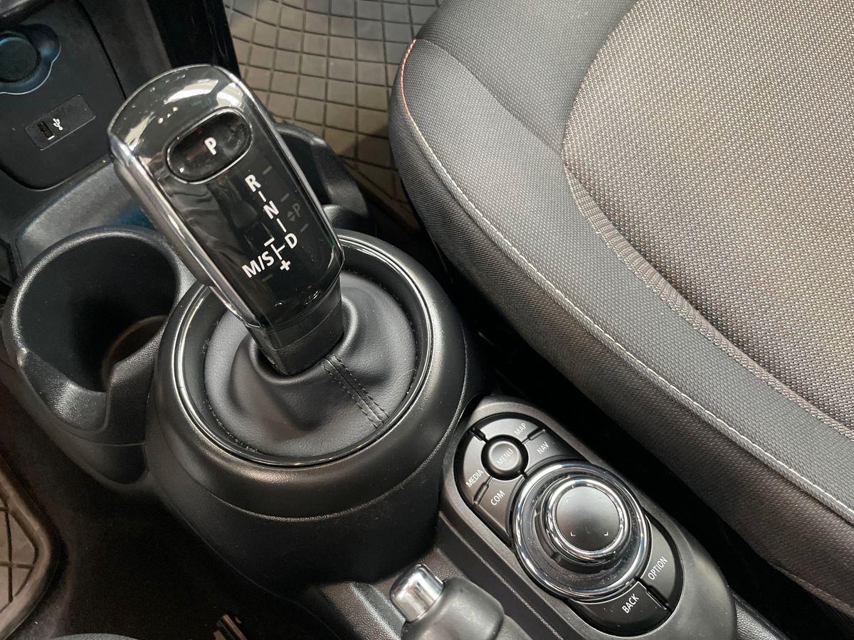 MINI Mini IV F56 2021 3p - Mini 3p 1.5 Cooper Classic Premium Mid Package auto