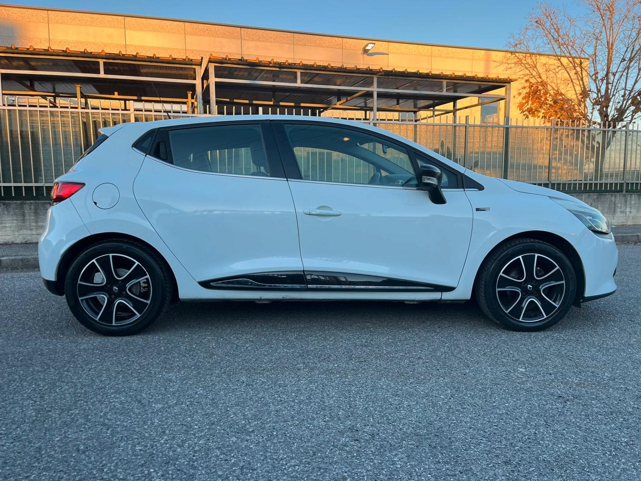 Renault Clio dCi 8V 75CV DUEL X NEOPATENTATI