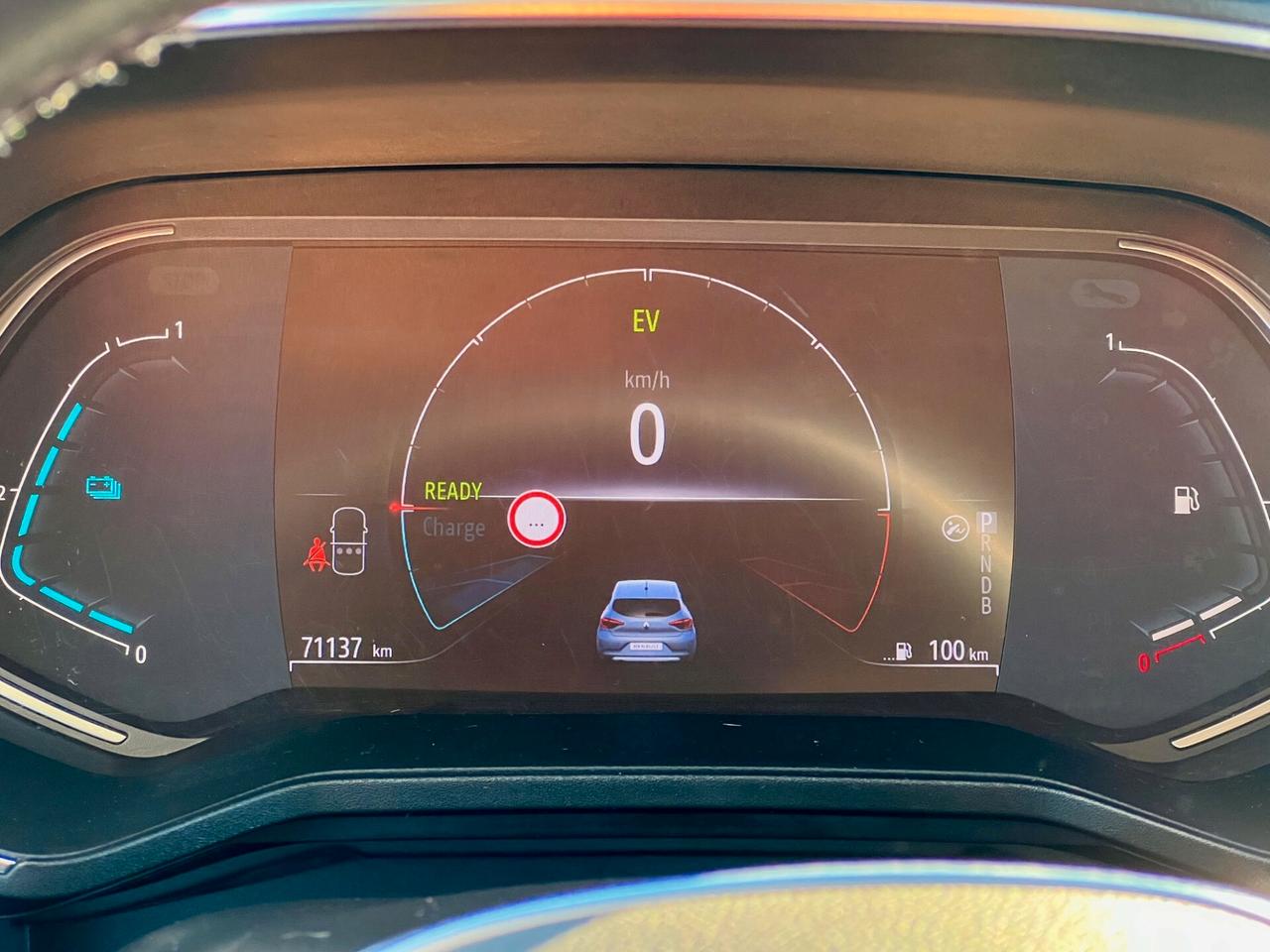 Renault Clio Full Hybrid E-Tech 140 Zen 2021