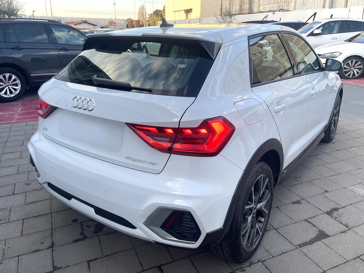 Audi A1 citycarver 30 TFSI S tronic Admired