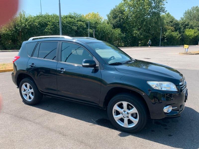 TOYOTA RAV4 3ª serie RAV4 2.2 D-4D 150 CV DPF ...