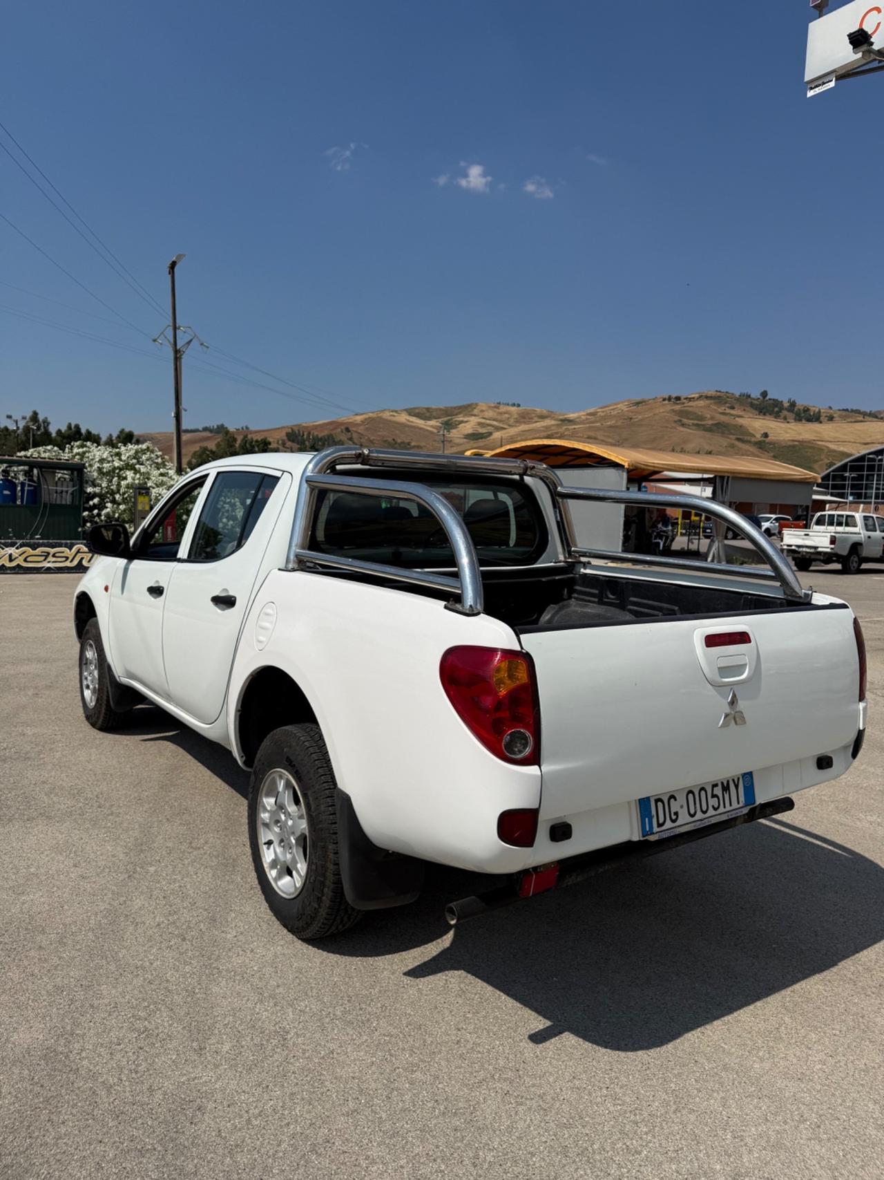 Mitsubishi L200 2.5 DI-D/136CV Double Cab