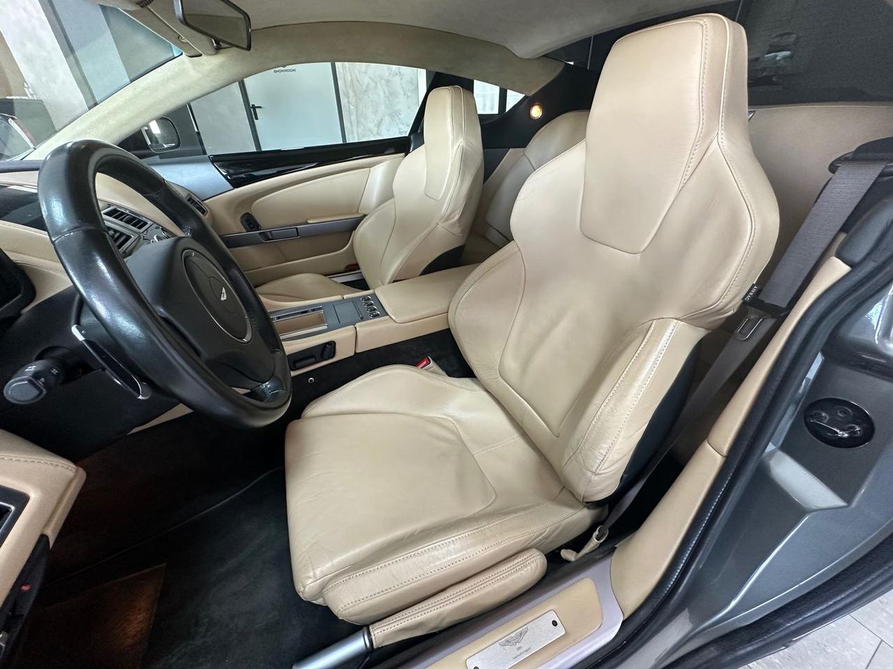 Aston Martin DB9 Luxury 5.9 V12 TARGA ORO #6442