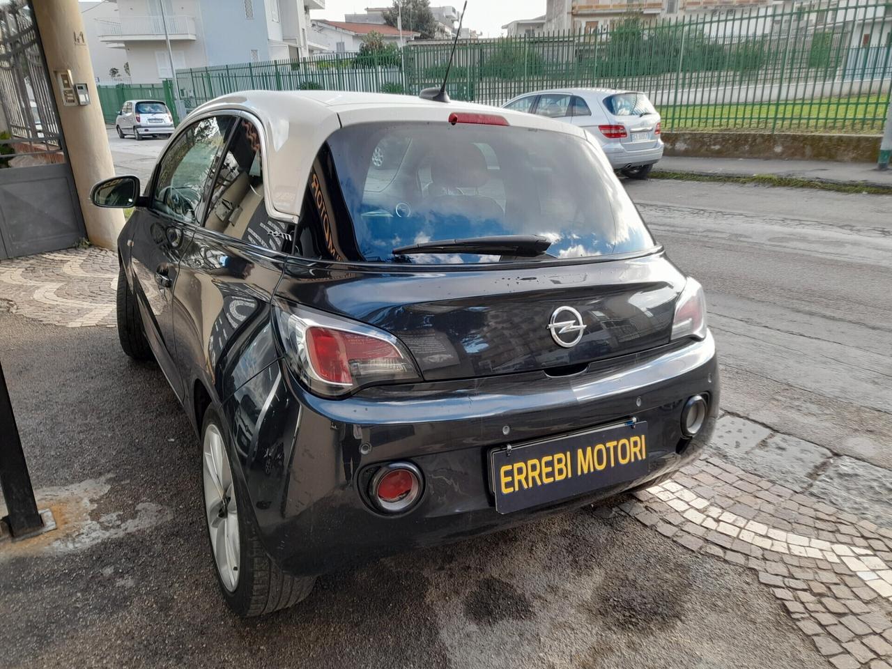 Opel Adam 1.4 87 CV GPL Tech Unlimited