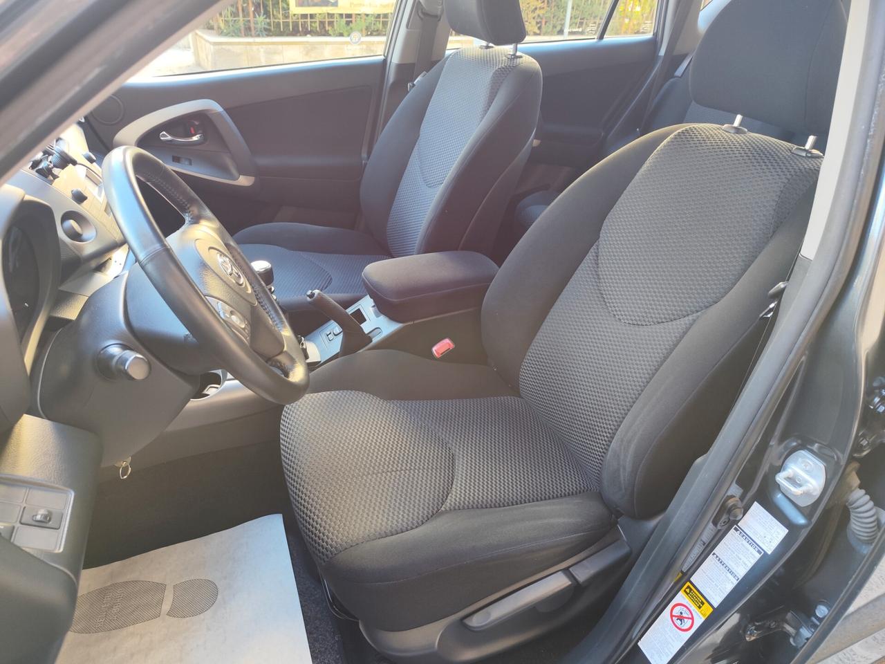 Toyota RAV 4 RAV4 2.2 D-4D 136CV 4WD DIESEL