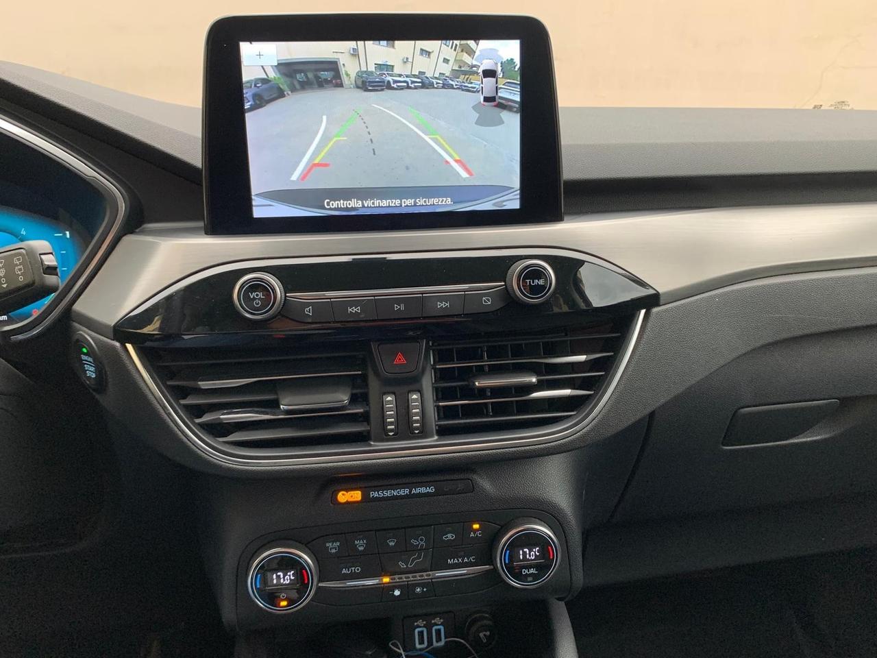 Ford Kuga 1.5 EcoBlue 120 CV 2WD Titanium Business