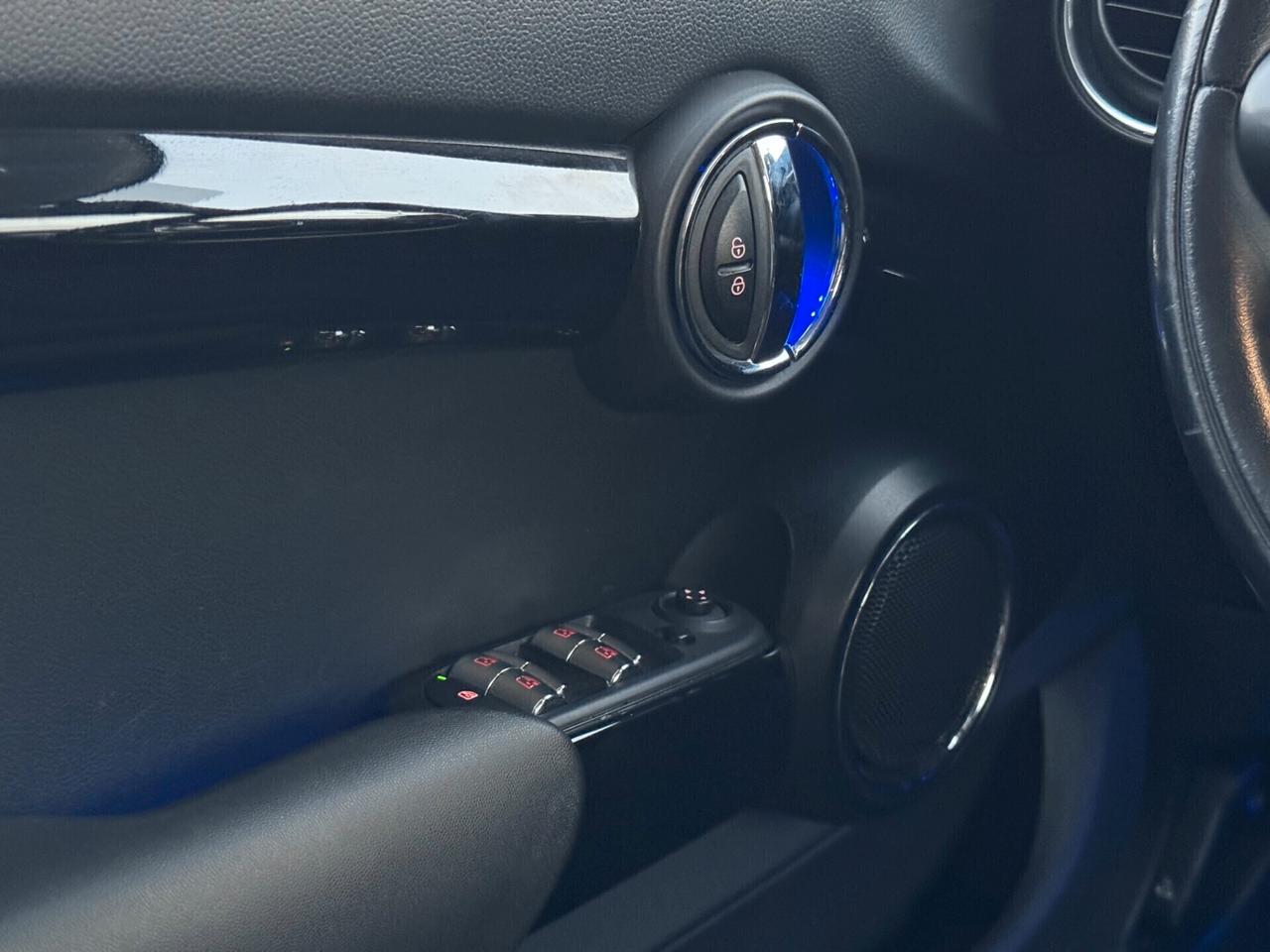 Mini Cooper D 1.5 5 porte - TAGLIANDI CERT. - GARANZIA FINO A 5 ANNI