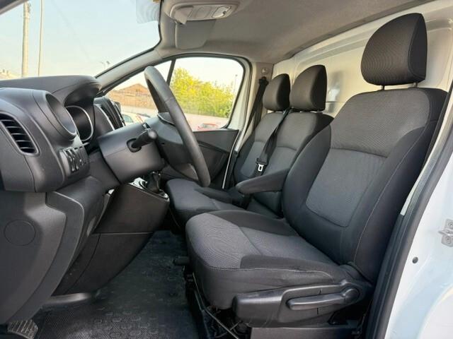 Renault Trafic 2.0 dCi 120 cv P.c T.n Ice 2021