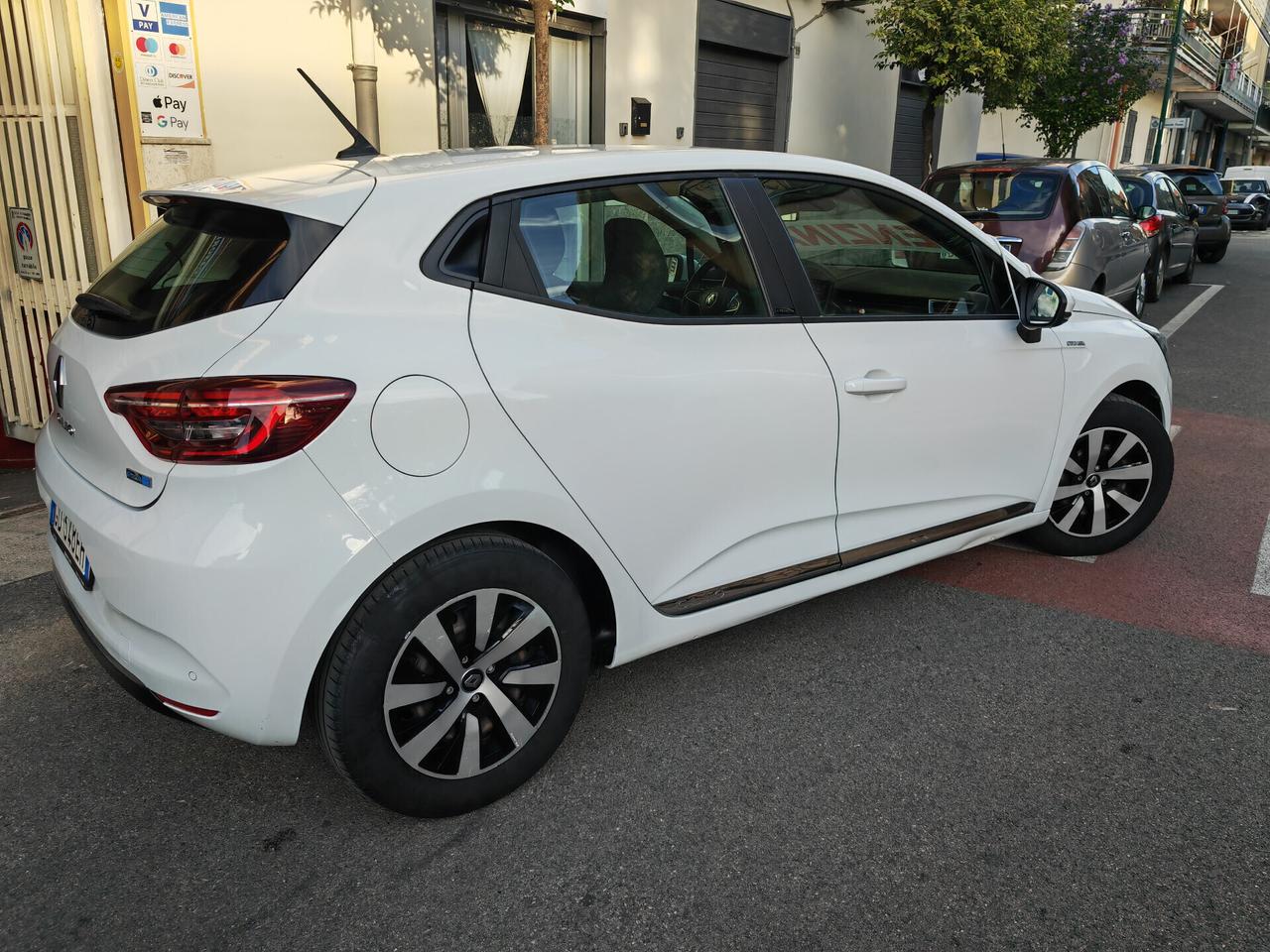 RENAULT CLIO FULL HYBRID E-TECH INITALE PARIS CV140 KW103