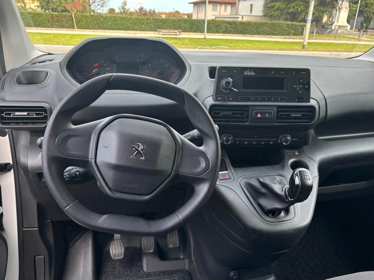 Peugeot Partner 1.5 102 cv anno 2021 con 92000 km