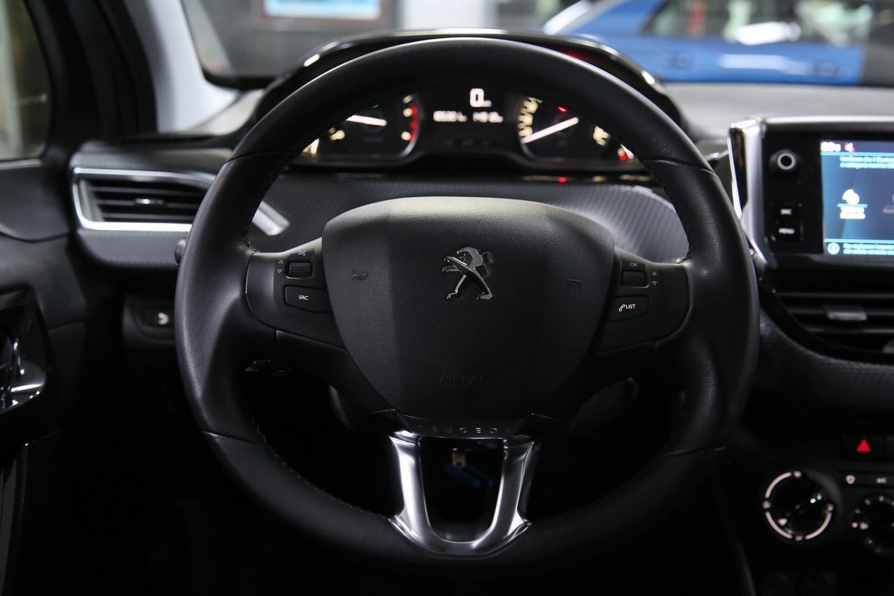 Peugeot 208 BlueHDi 100 cv Signature