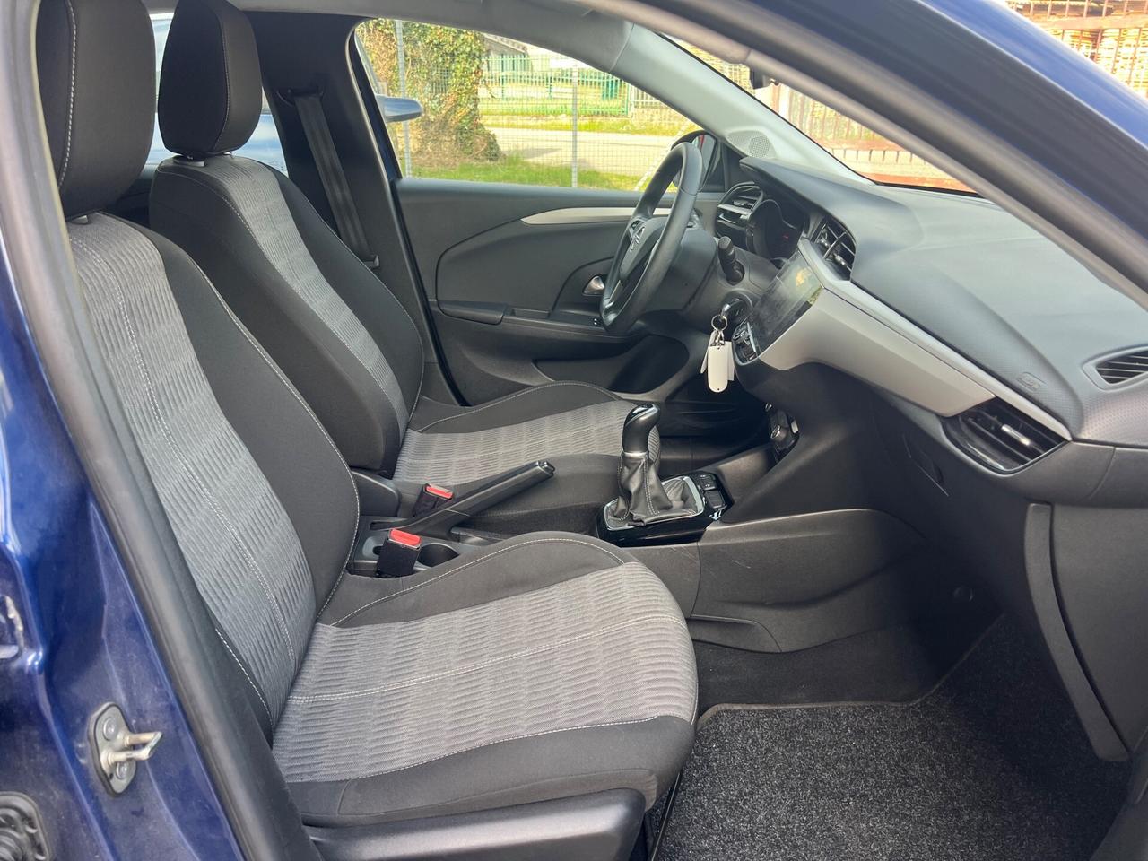 Opel Corsa 1.2 Edition NEOPATENTATI FINANZIABILE