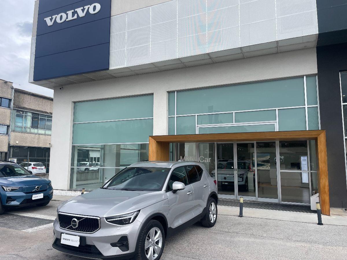 VOLVO - XC40 - B3 automatico Core