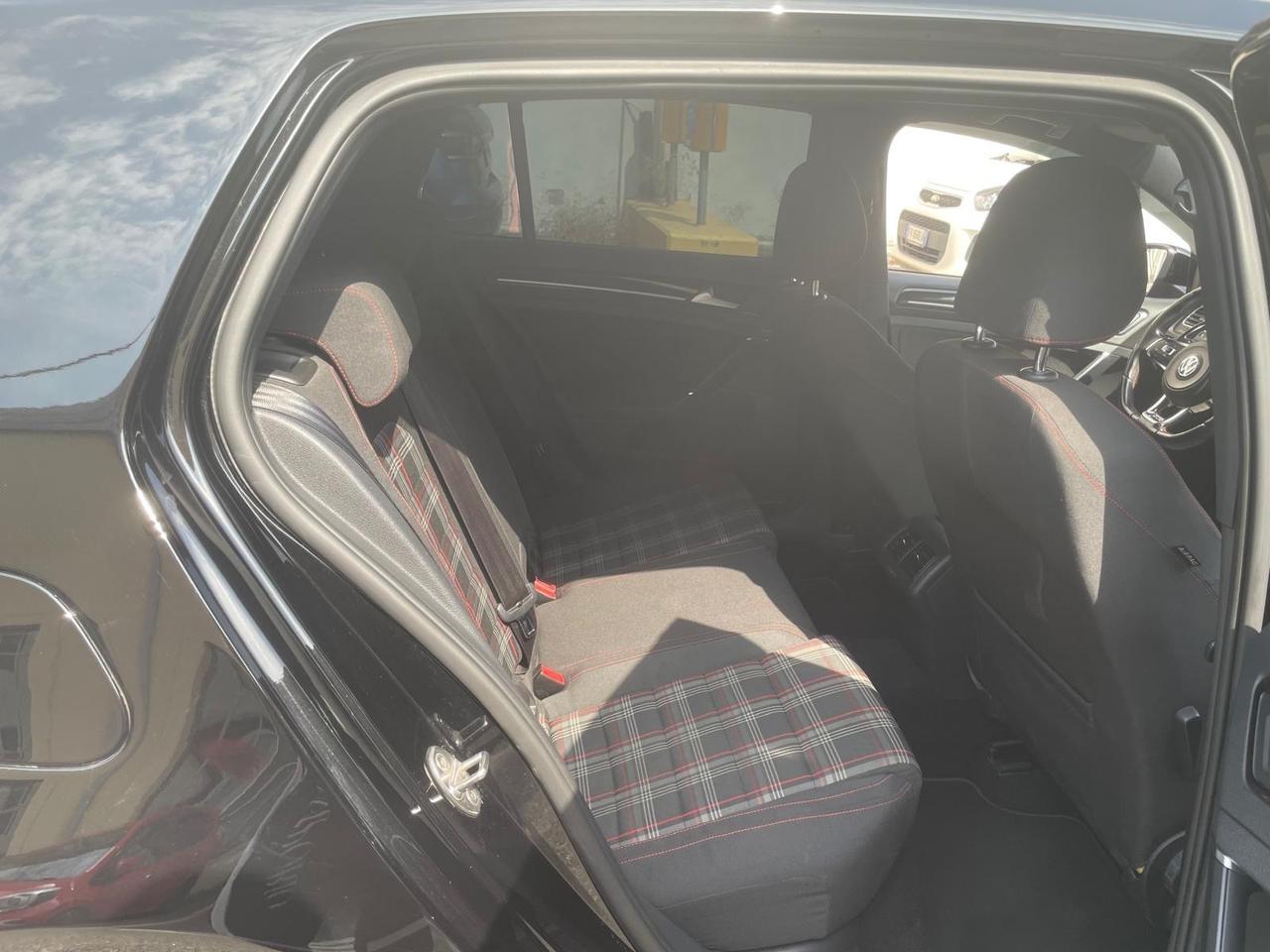 Volkswagen Golf GTI Performance 2.0 TSI DSG 5p. BlueMotion Technology