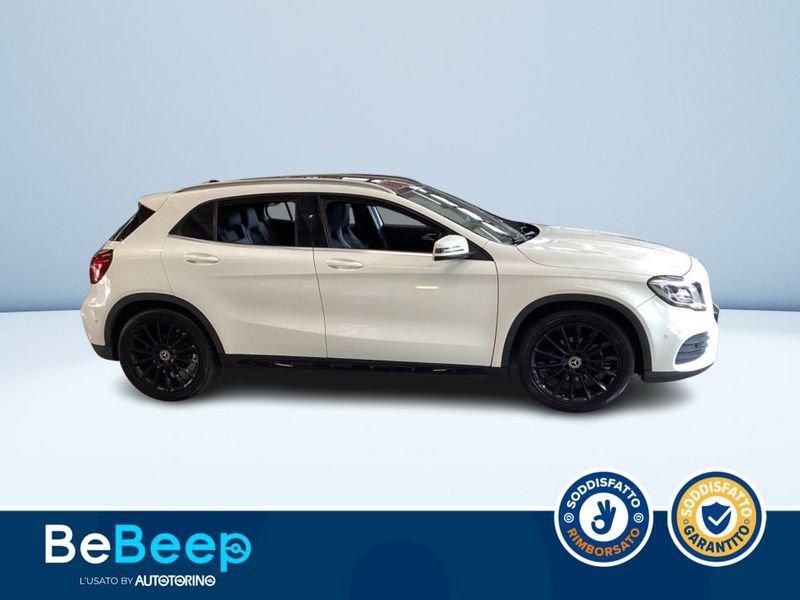 Mercedes-Benz GLA 180 PREMIUM AUTO