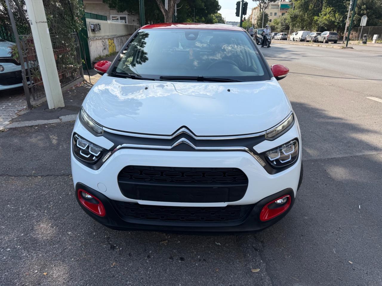 Citroen C3 83cv Benzina 5 porte Shine Navi bicolor pdc