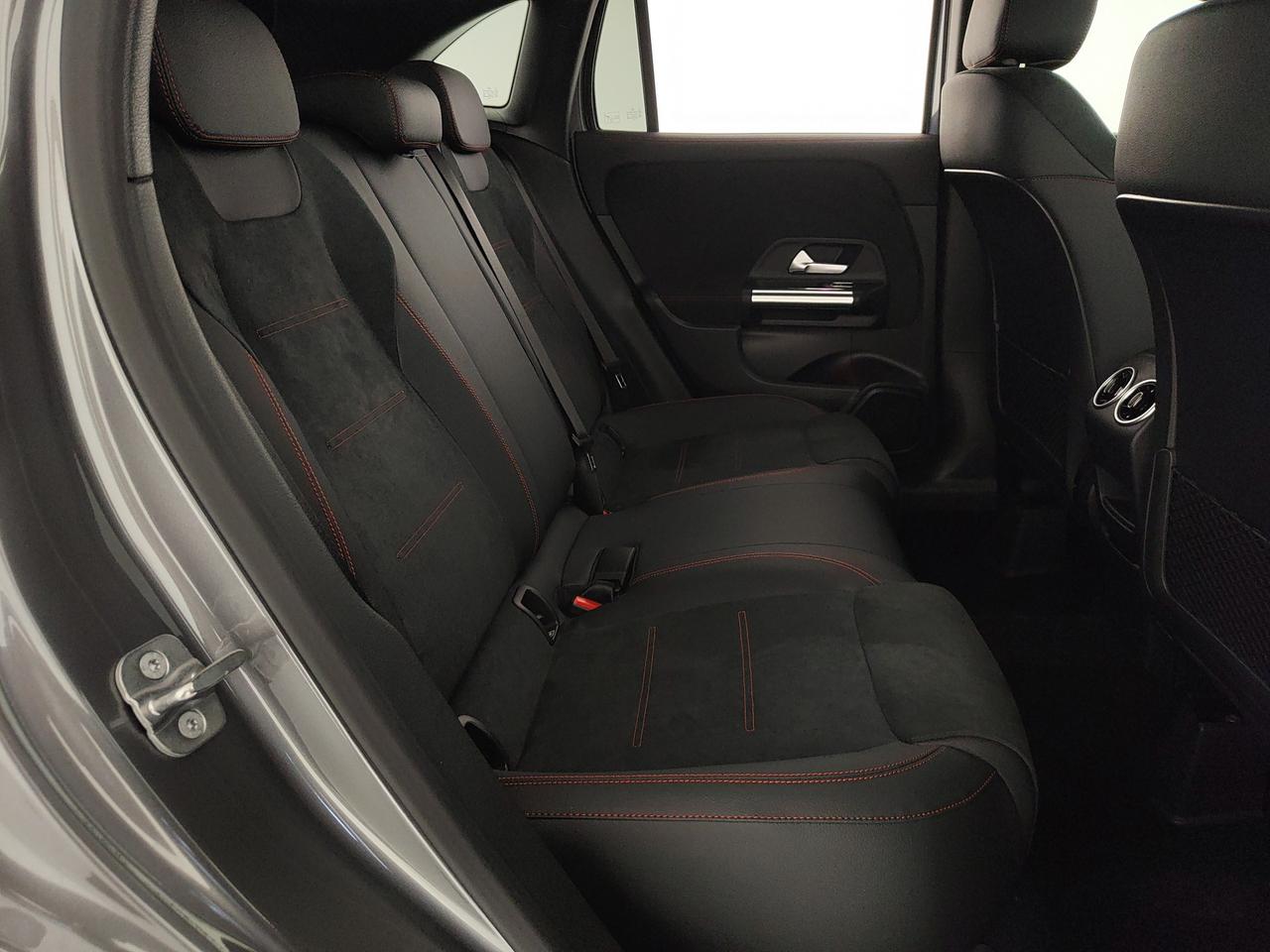 Mercedes-Benz GLA 200 d
