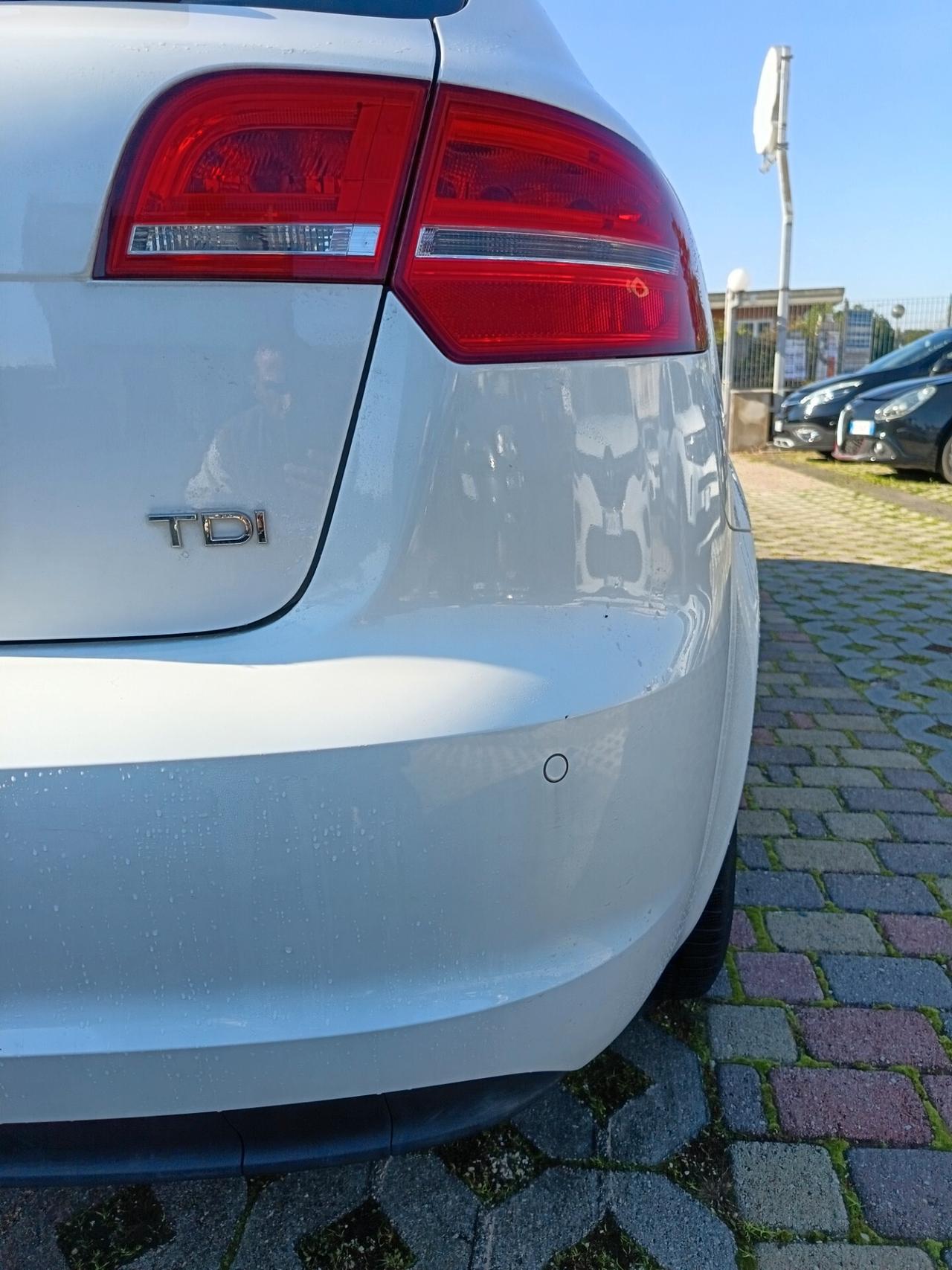 Audi A3 SPB 1.6 TDI 105 CV CR Ambition