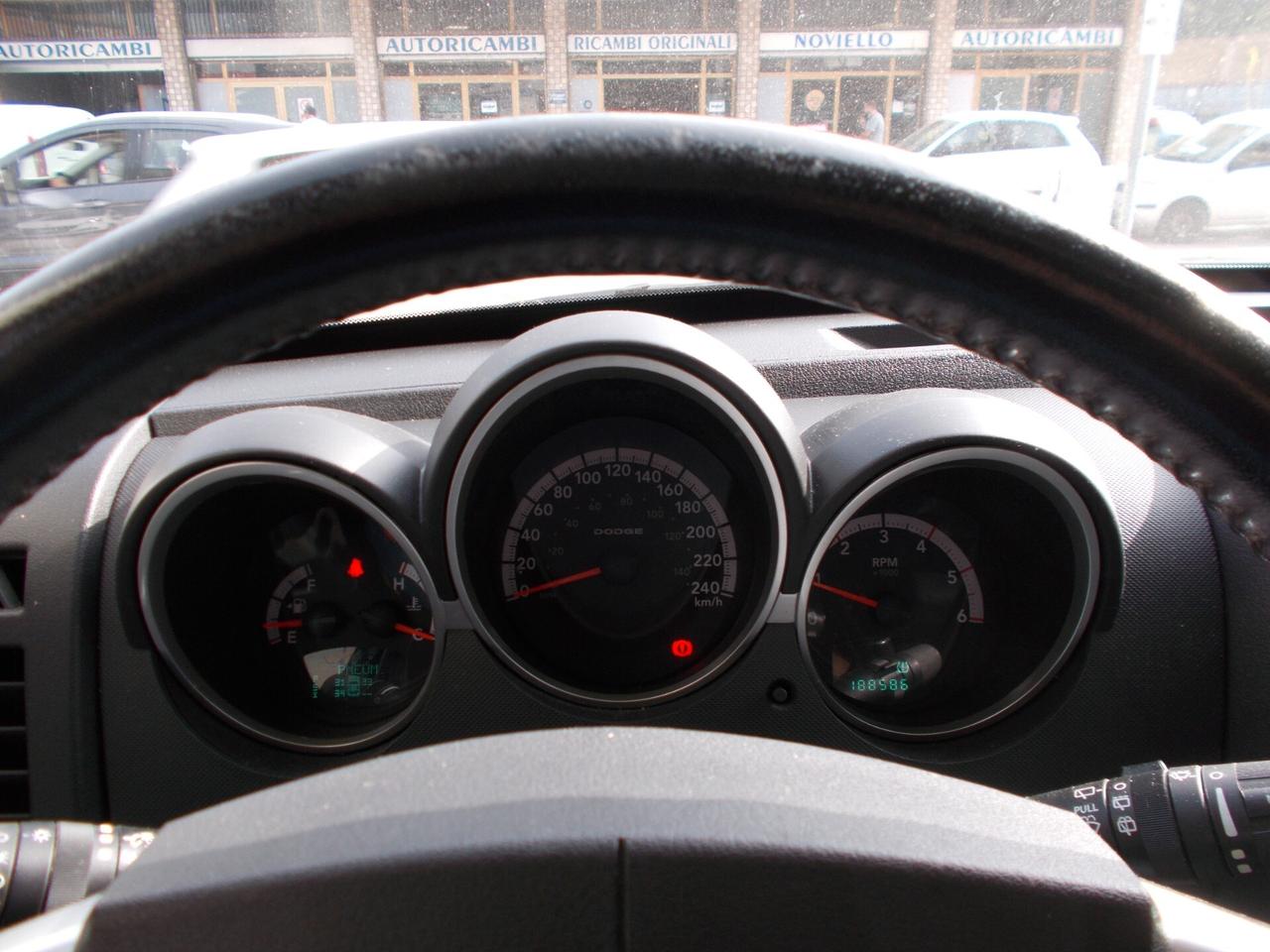Dodge Nitro 2.8 CRD DPF SE 4WD