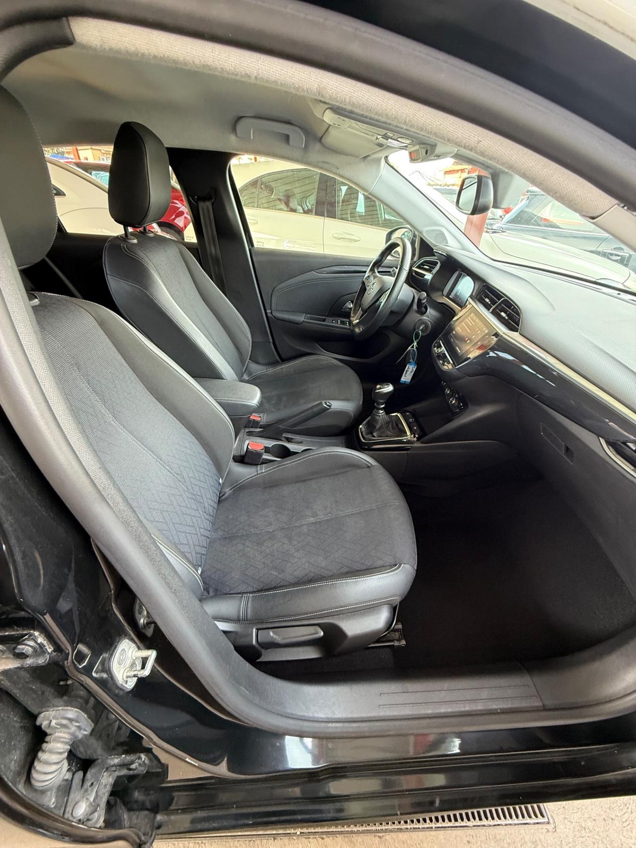 Corsa 1.2 Design-b-color-unipro-rate-garanzia