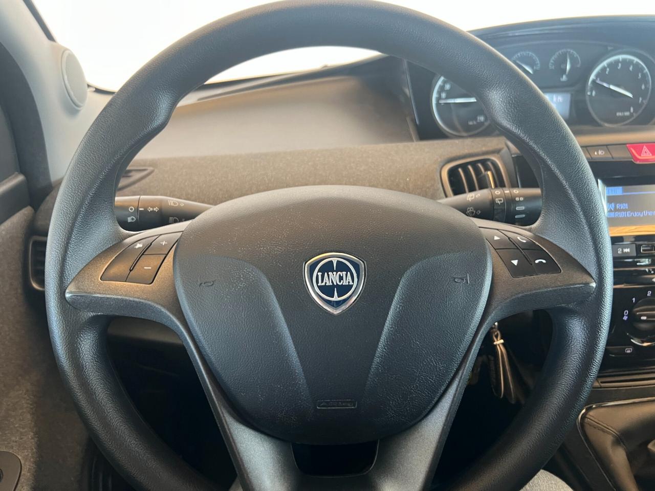 Lancia Ypsilon 1.2 69 CV 5 porte Elefantino Blu ok neopatentati km 59.990