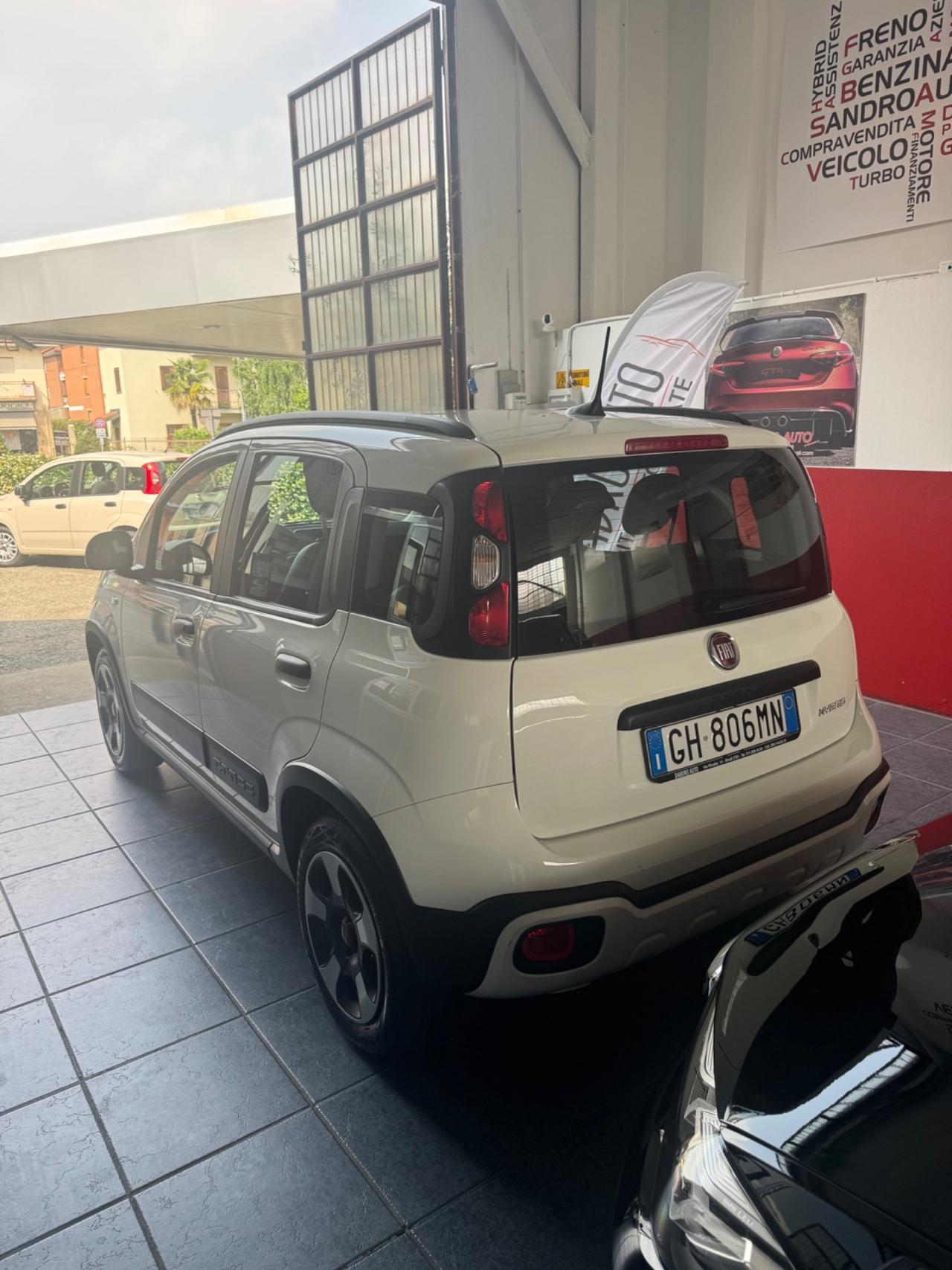 Fiat Panda 1.0 FireFly S&S Hybrid City Cross