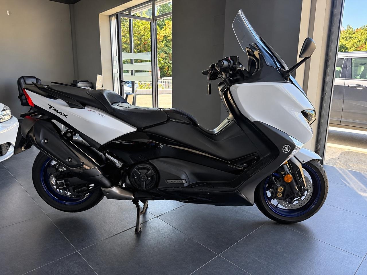 Yamaha T Max 530