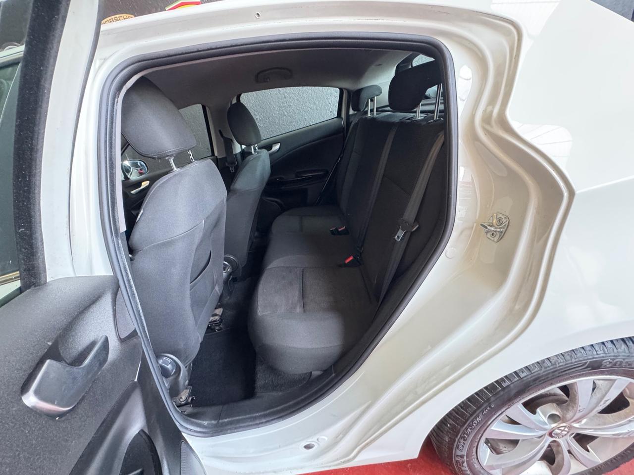 Alfa Romeo Giulietta 1.6 JTDm-2 105 CV Exclusive