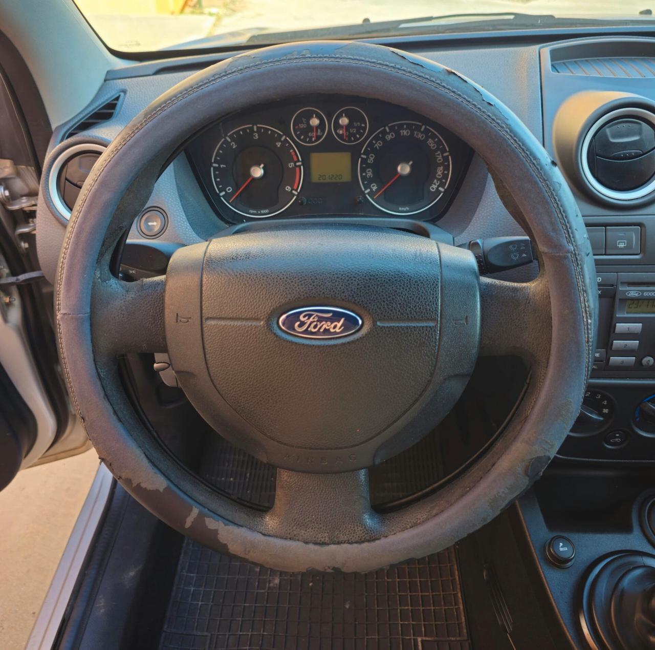 Ford Fiesta 1.4 TDCi 5p. Ghia