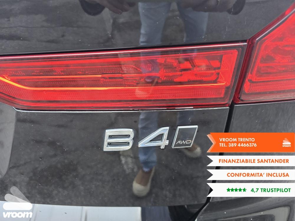 VOLVO XC60 (2017-->) XC60 B4 (d) AWD Geartronic...