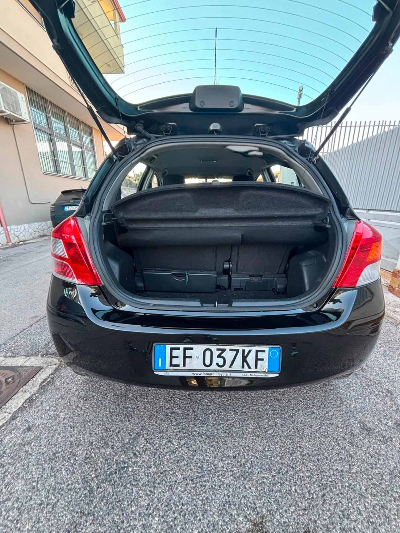 Toyota Yaris 1.0 5 porte Sol ANNO 2010
