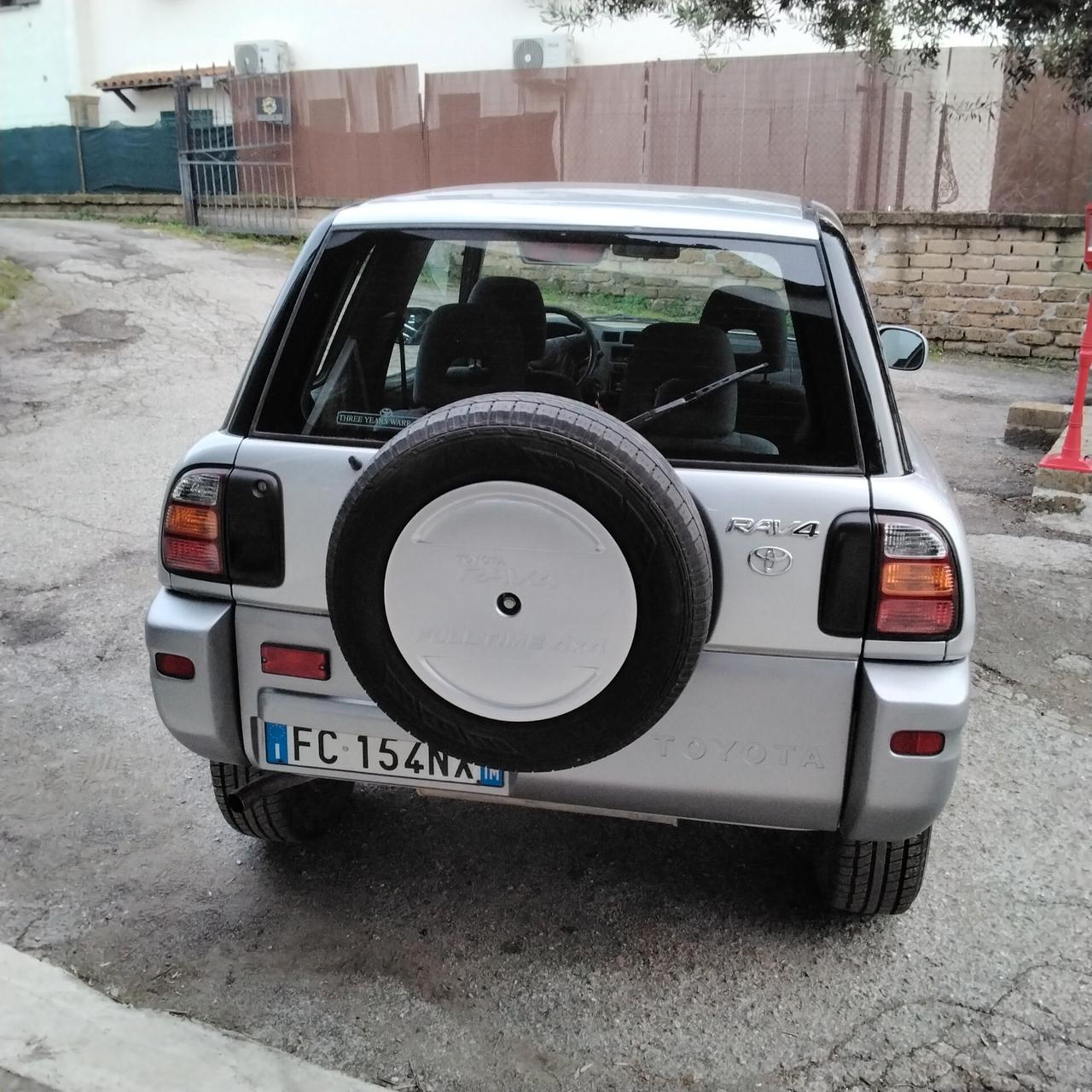 Toyota RAV 4 2.0i 16V cat 3 porte Fun