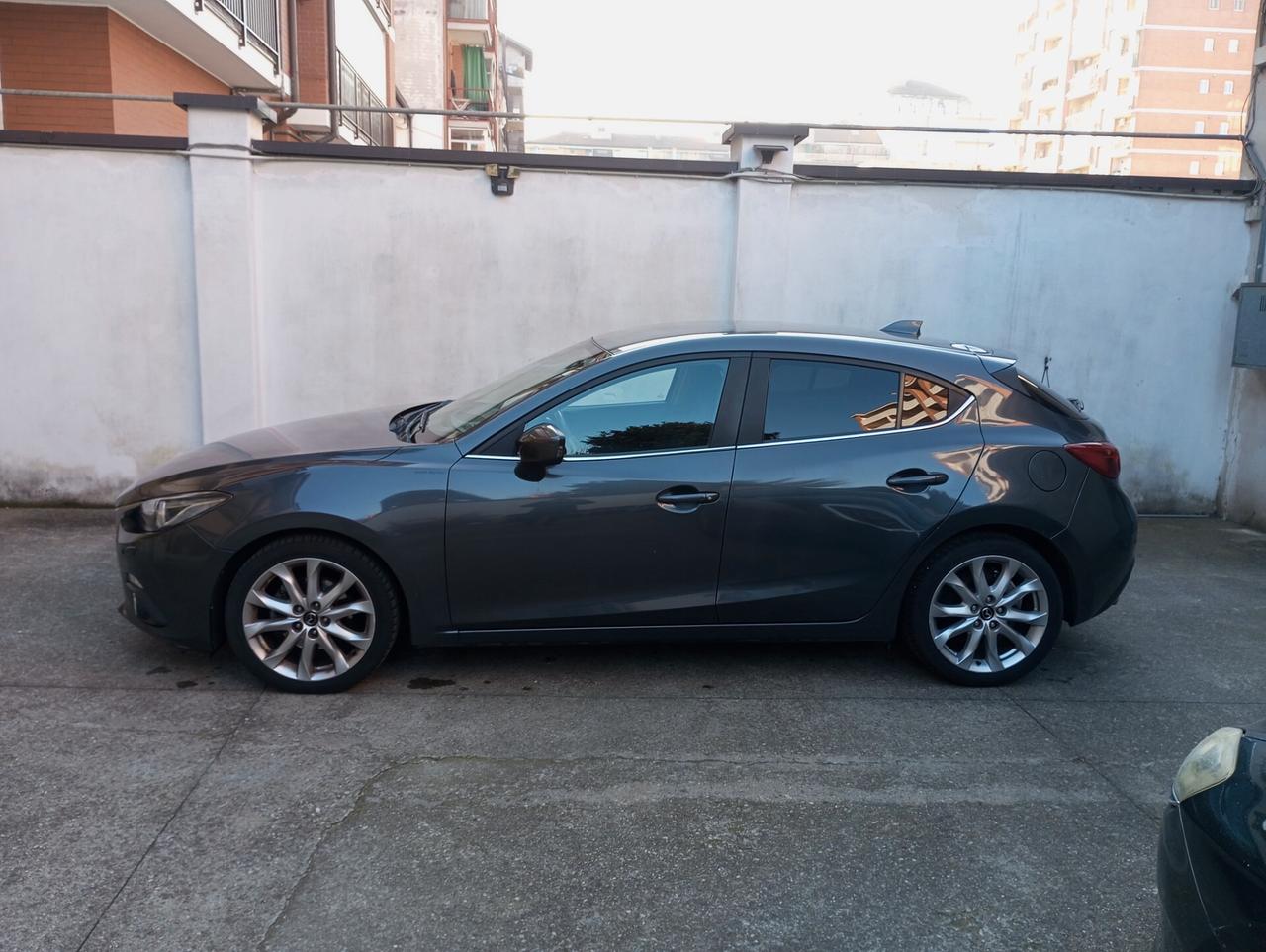 Mazda 3 Mazda3 2.2 Skyactiv-D Exceed