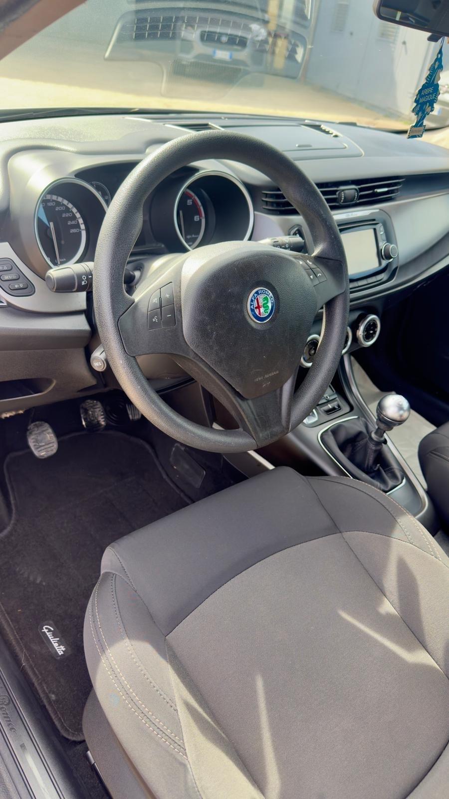 Alfa Romeo Giulietta 1.6 JTDm-2 105 CV Distinctive