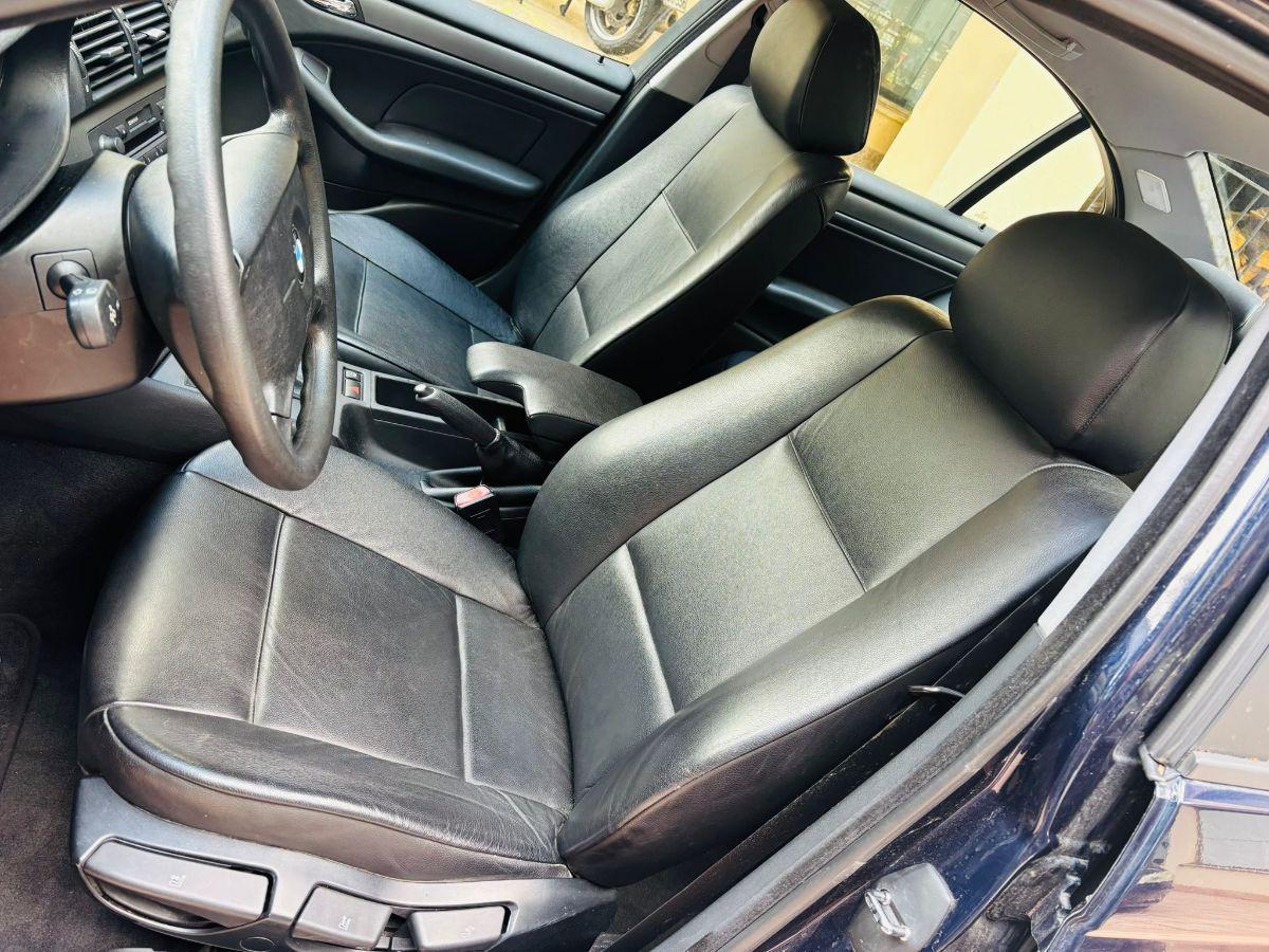 BMW - Serie 3 - 318i 4 porte