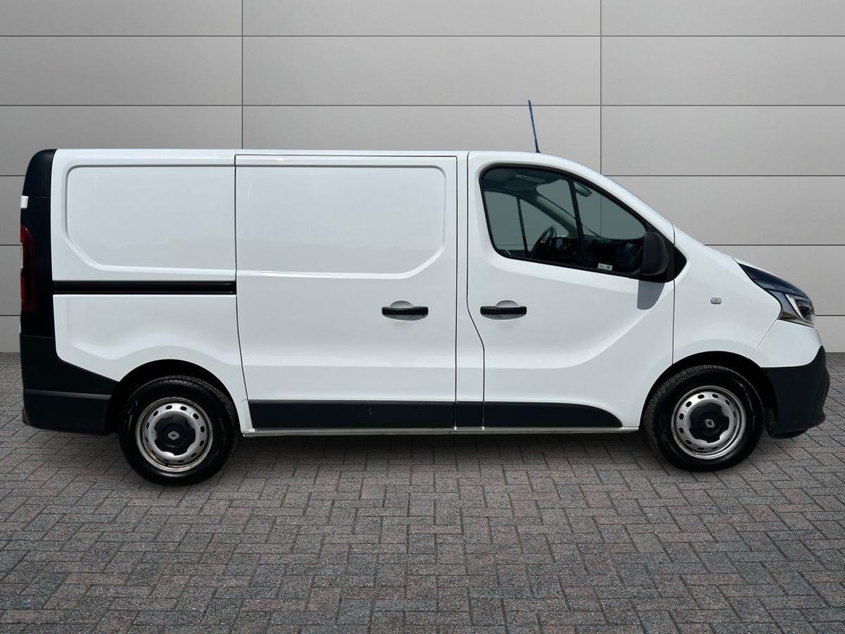 RENAULT Trafic IV 27 2019 - trafic T27 2.0 dci 120cv L1H1 Ice