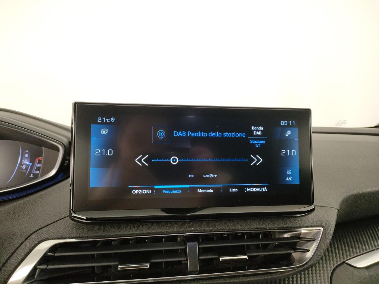 PEUGEOT 5008 1.5 bluehdi Allure Pack 130cv eat8 7 Posti