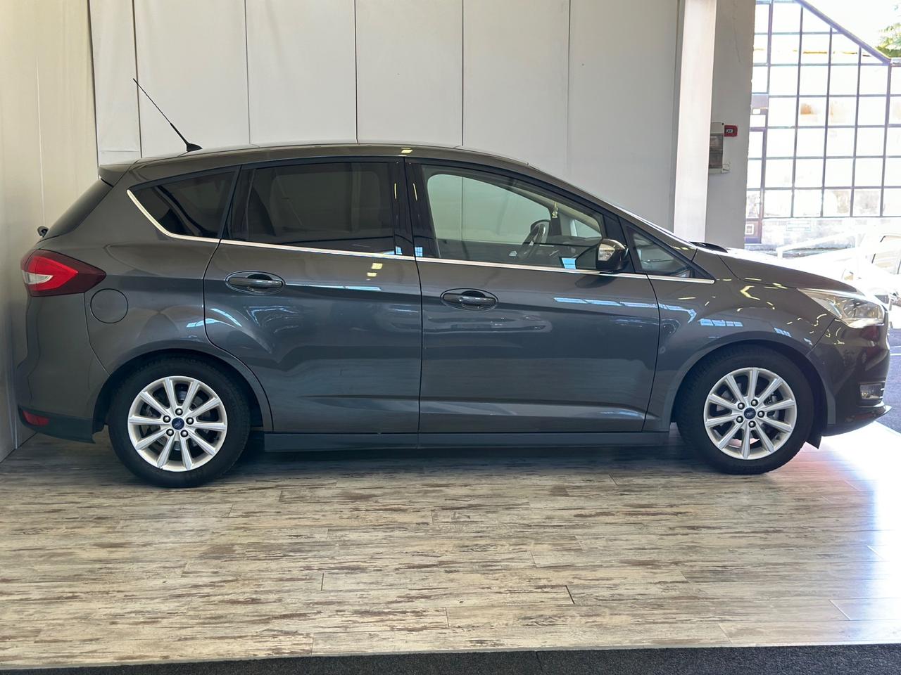 Ford C-Max 1.6 Benzina GPL Titanium