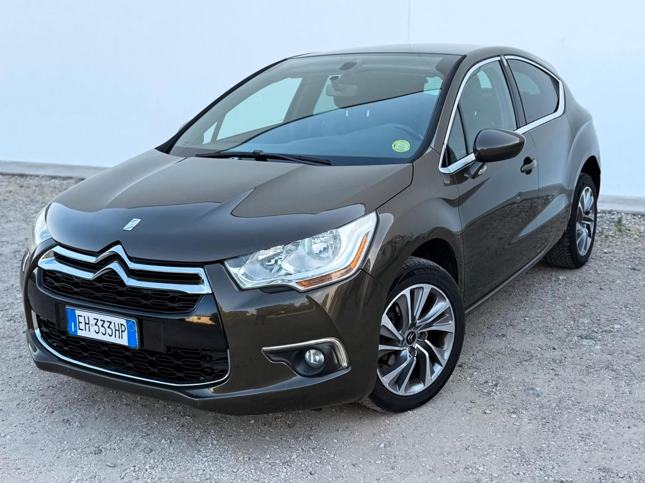 DS4 1.6 e-HDi Berlina 110cv 145000KM