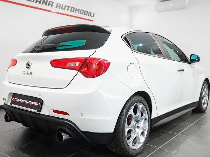Alfa Romeo Giulietta 1750 TBi Quadrifoglio Verde