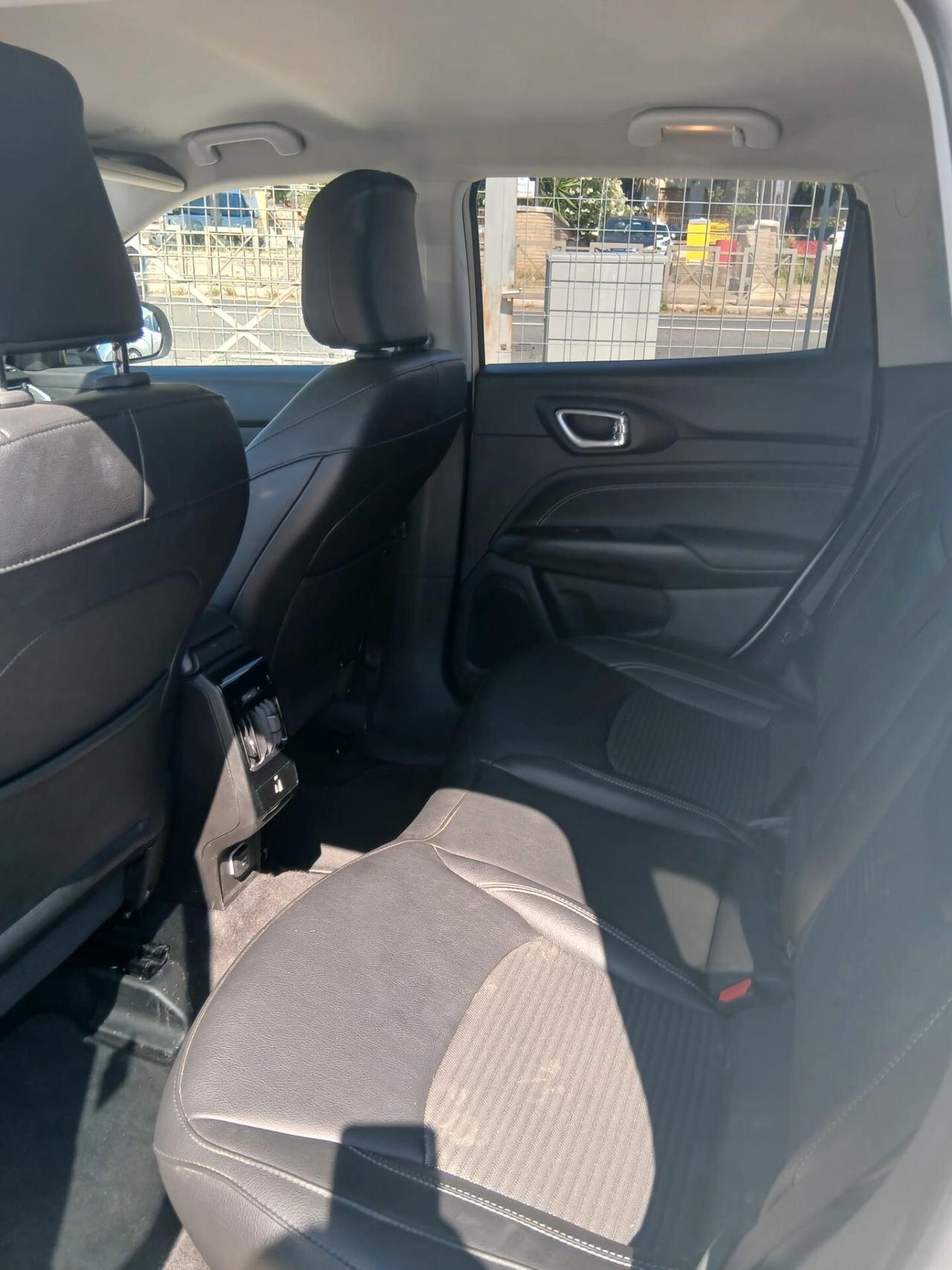 Jeep Compass 1.3 Turbo T4 190 CV PHEV AT6 4xe Business Plus