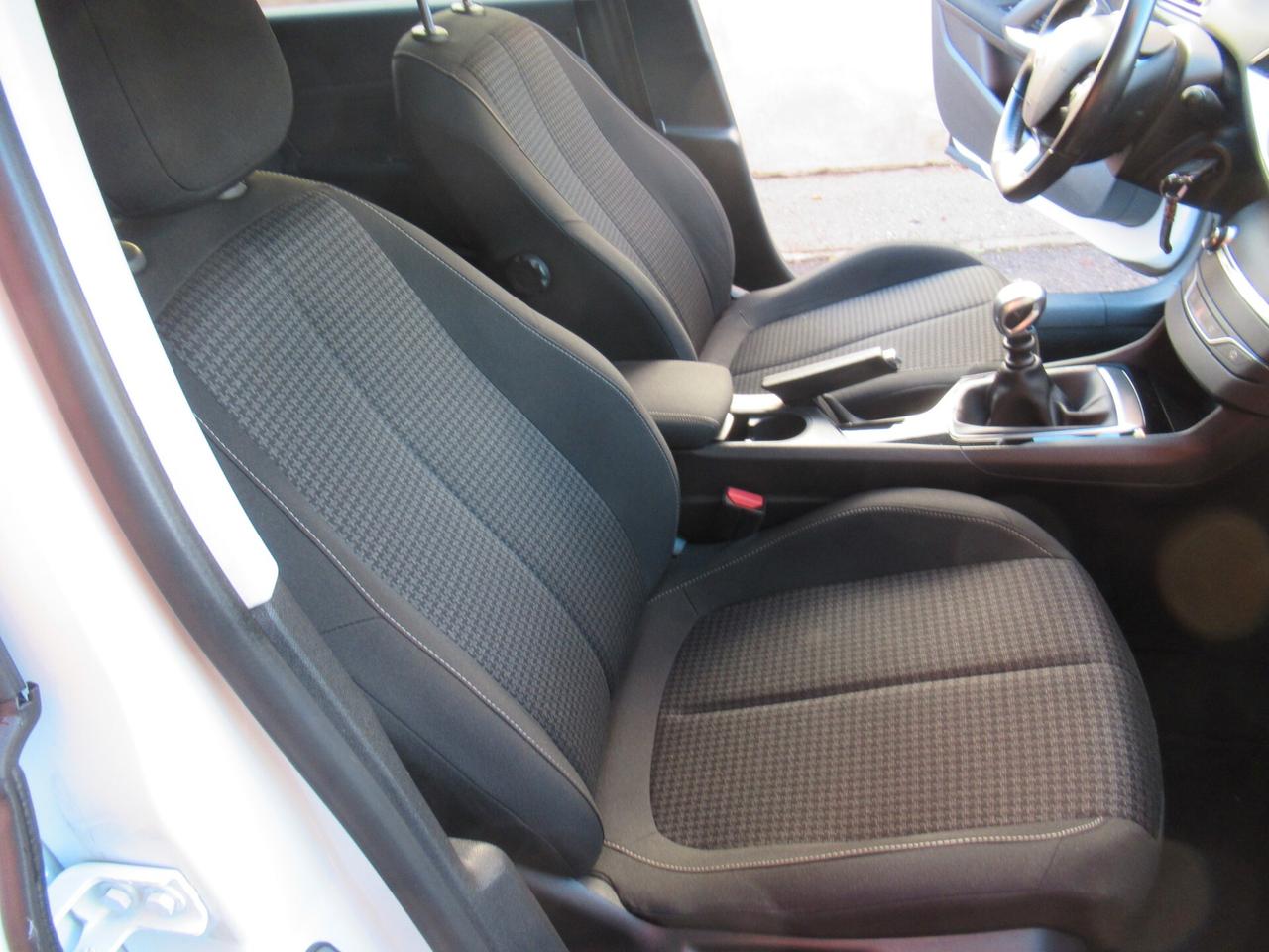 Peugeot 308 BlueHDi 130 S&S Allure