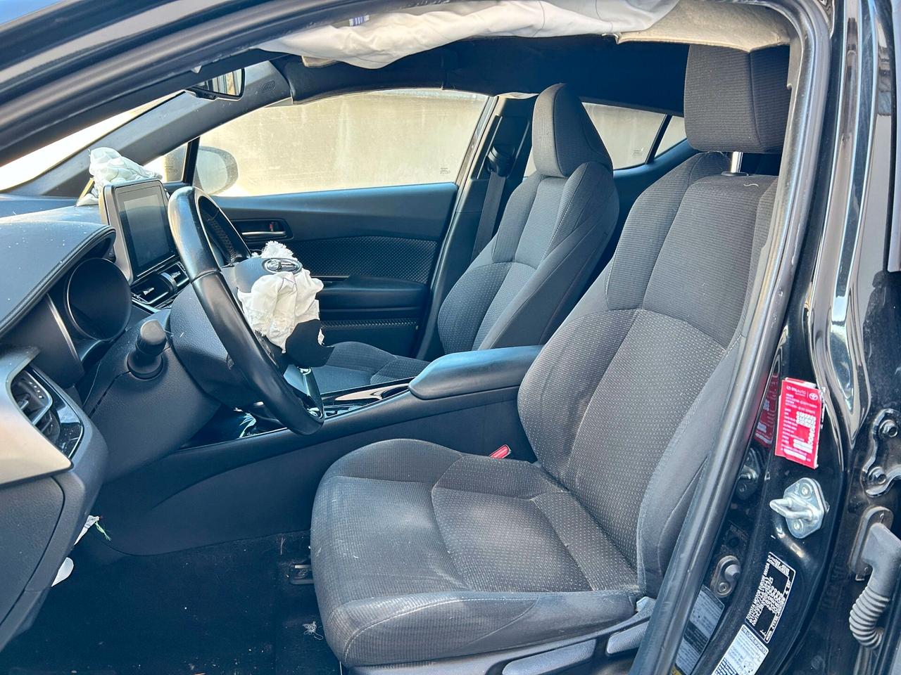 Toyota C-HR 1.8 Hybrid E-CVT Business - 2019