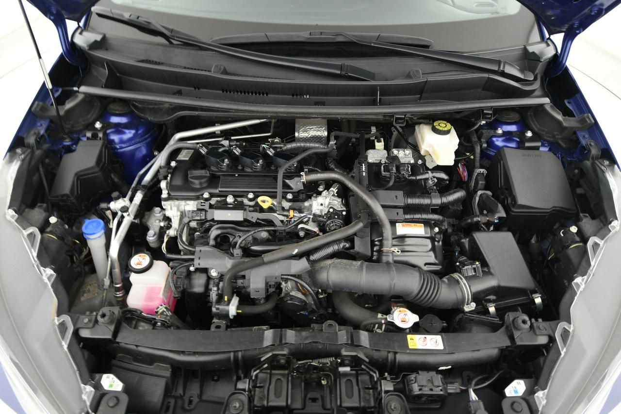 TOYOTA Yaris 1.5h Business CAMERA+ACC+APP CONNECT+NEOPATENTATI